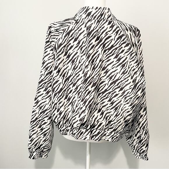 SHEIN Curve zebra print bomber jacket size 3X plus - Picture 4 of 7